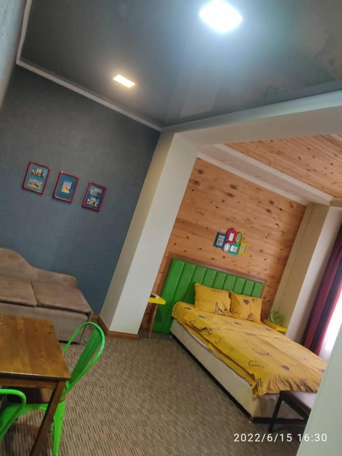 Strelets Hotel Бишкек Екстериор снимка