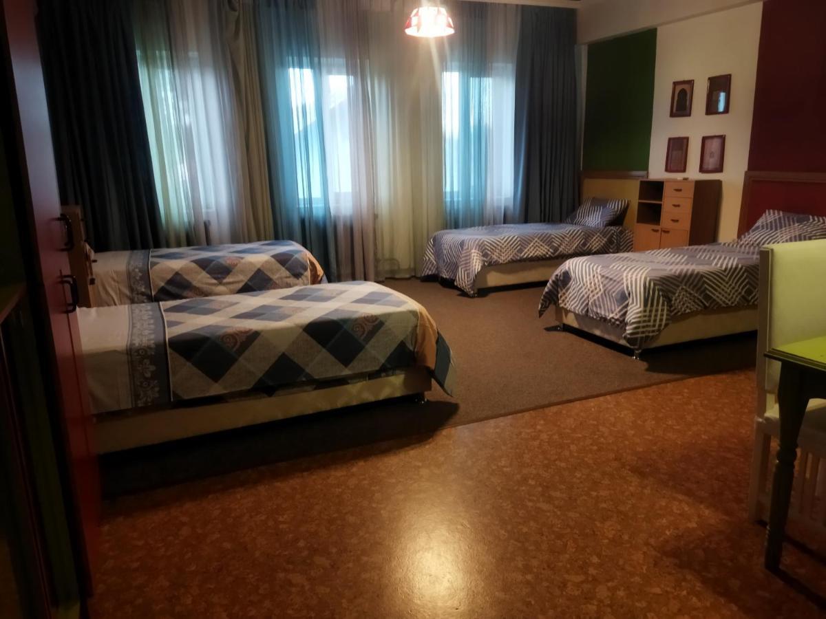Strelets Hotel Бишкек Екстериор снимка