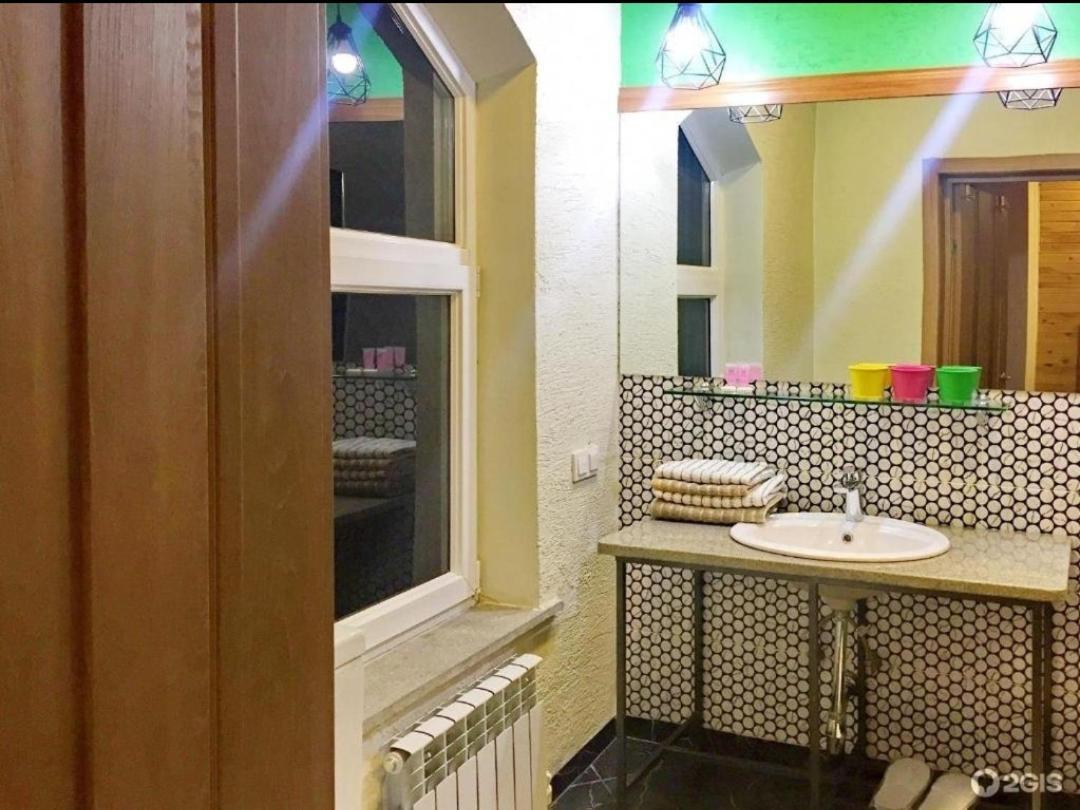 Strelets Hotel Бишкек Екстериор снимка